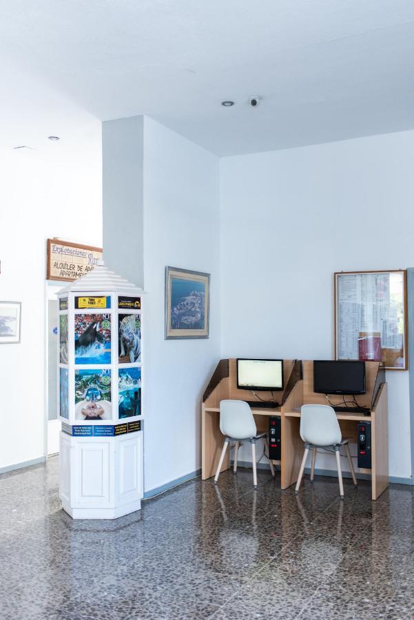 Appartement Comodoro Cristianos Beach Vivienda Vacacional à Los Cristianos  Extérieur photo