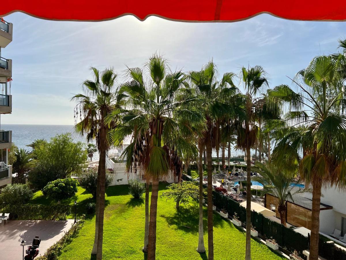 Appartement Comodoro Cristianos Beach Vivienda Vacacional à Los Cristianos  Extérieur photo